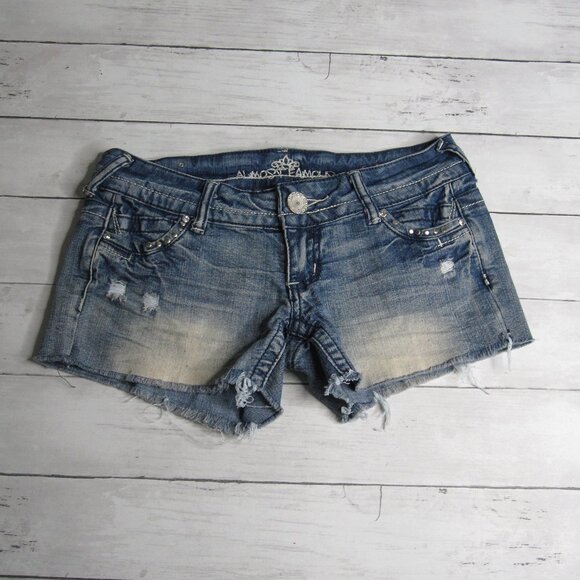 Almost Famous Vintage Y2K Denim Blue Jean Cut Off Shorts Teen Women's Size 0 - Picture 1 of 7